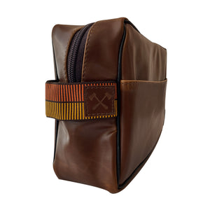 Neceser de Viaje para Hombre, en Color Tabaco, material sintético tipo Piel Para Accesorios
